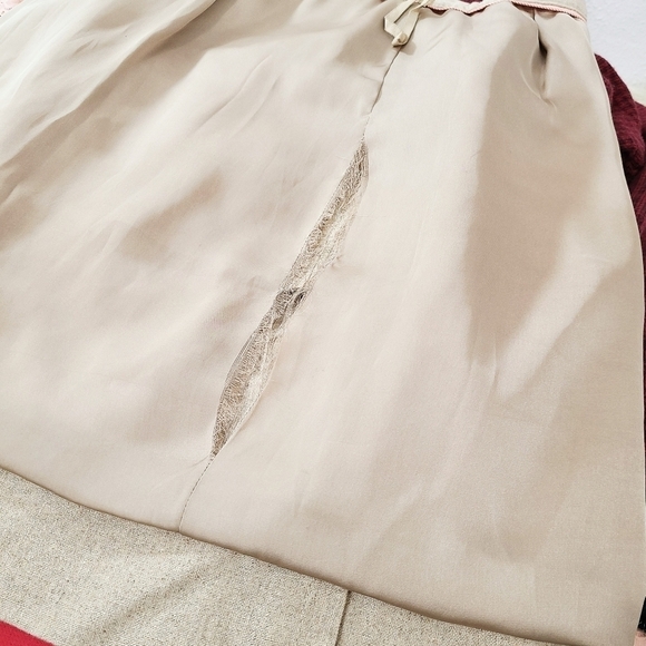 Cartonnier tan gold linen skirt patch pockets knee length size 4 (ripped lining) - Picture 7 of 10